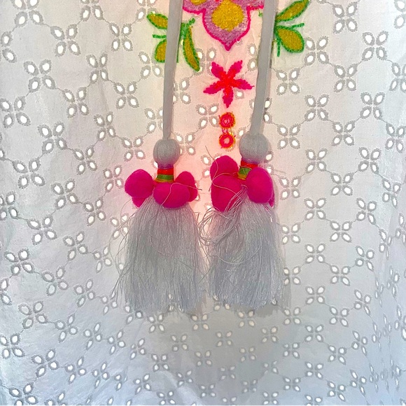 Lilly Pulitzer Morgain White Embroidered Eyelet Top Size XS NWT - Picture 9 of 12